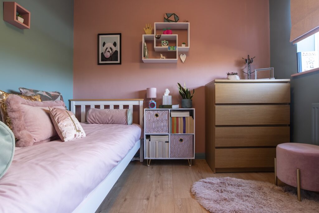 Potters clay Louis pink Bedroom